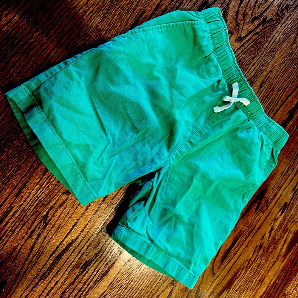 J crew boy’s dock shorts size 12, green